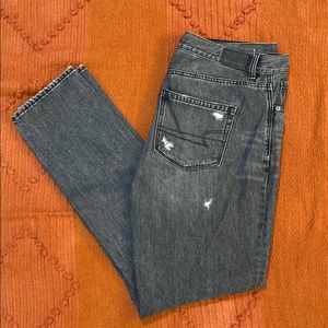 Blacked Distressed American Eagle Mom Jeans